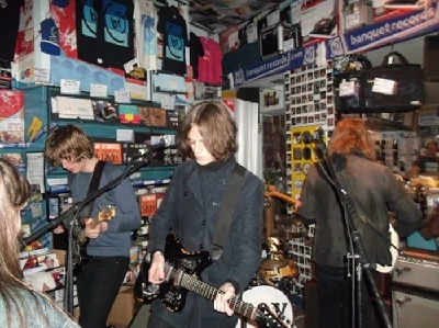 Toy - Banquet Records, Kingston, 7/1/2014