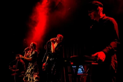 Nouvelle Vague - Interview