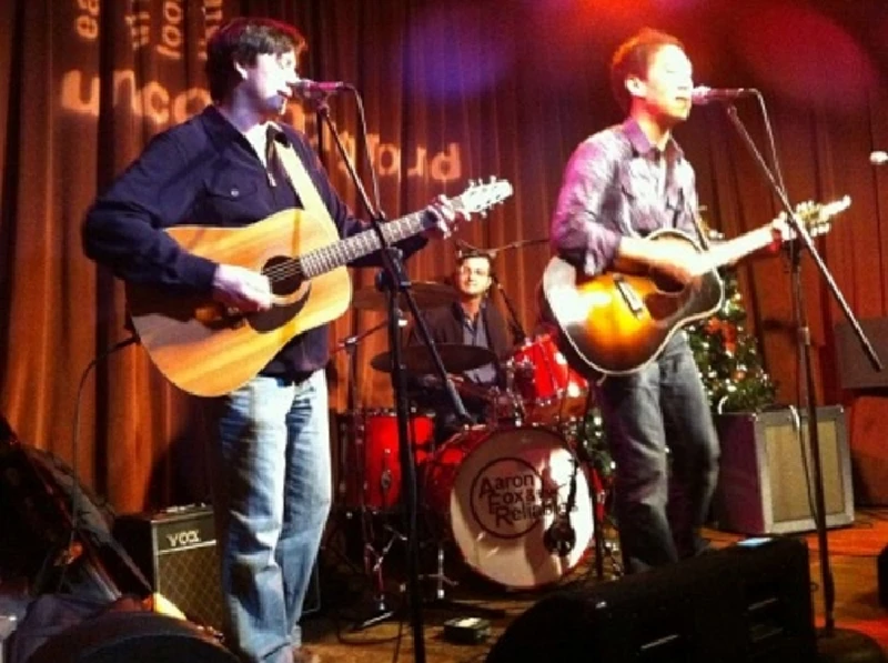 Aaron Fox and the Reliables - Uncommon Ground, Chicago, 23/12/2011