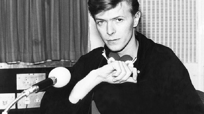 David Bowie - Ten Songs That Made Me Love...