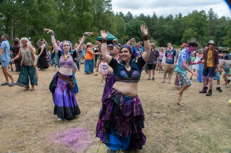 Folk in a Field - Photoscapes 1