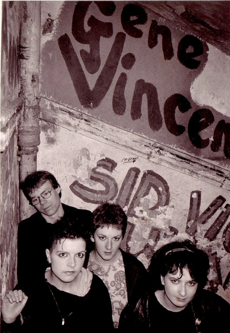Vultures - Interview