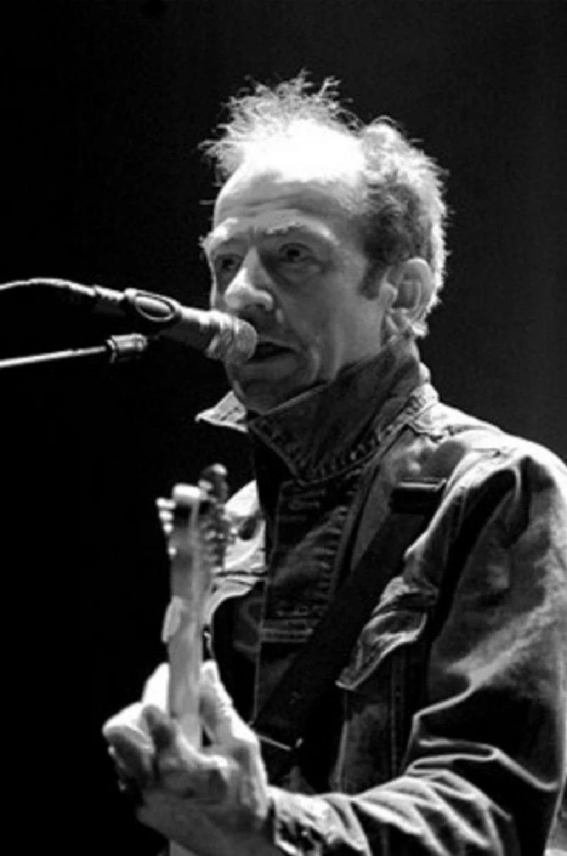 Hugh Cornwell - Interview